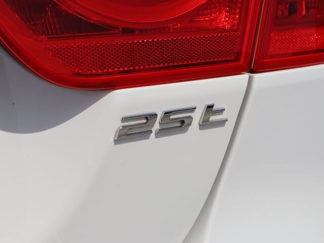 2019 Jaguar XE 25t Premium Oshkosh WI