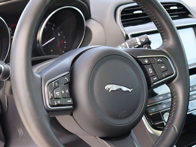 2019 Jaguar XE 25t Premium Oshkosh WI