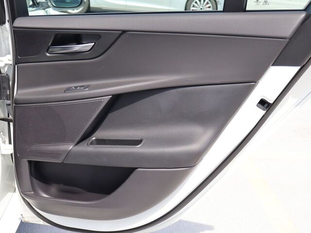 2019 Jaguar XE 25t Premium Oshkosh WI