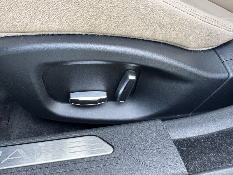 2019 Jaguar XE 25t Premium Willow Grove PA
