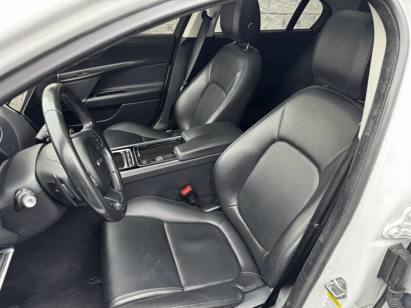 2019 Jaguar XE 25t Willow Grove PA