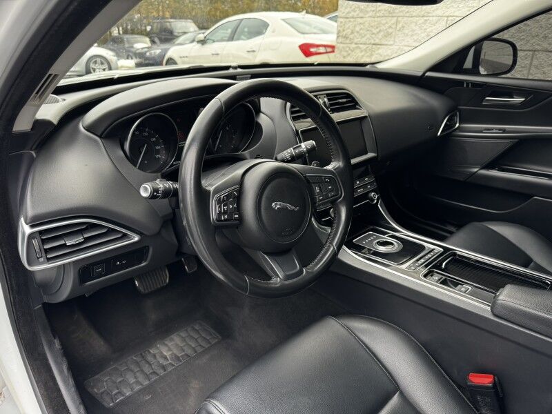 2019 Jaguar XE 25t Willow Grove PA