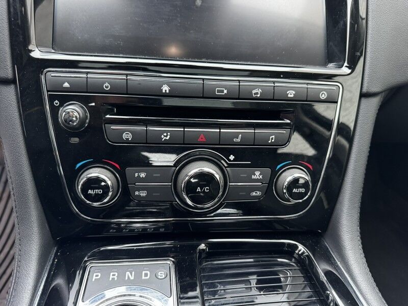 2019 Jaguar XJ R-Sport Willow Grove PA