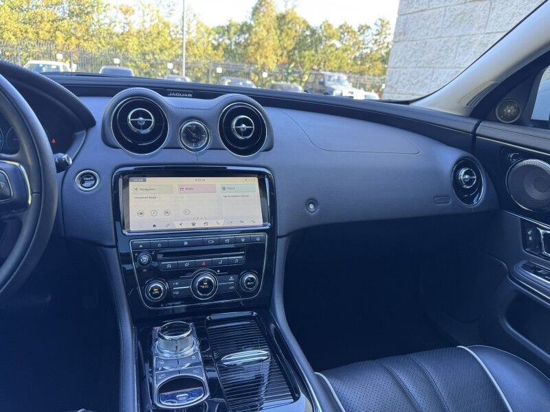 2019 Jaguar XJ XJ R-Sport Willow Grove PA