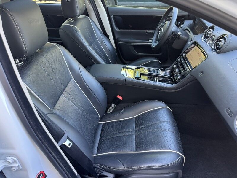 2019 Jaguar XJ XJ R-Sport Willow Grove PA