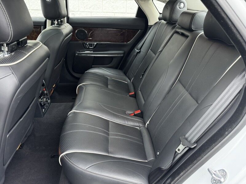 2019 Jaguar XJ XJ R-Sport Willow Grove PA