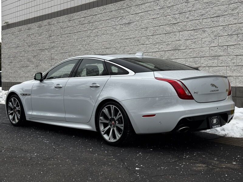 2019 Jaguar XJ XJ R-Sport Willow Grove PA