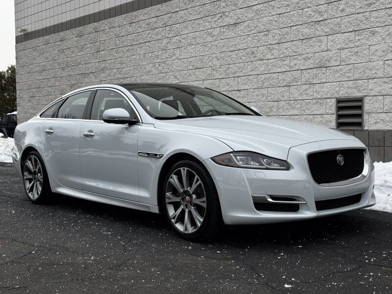 2019 Jaguar XJ XJ R-Sport Willow Grove PA