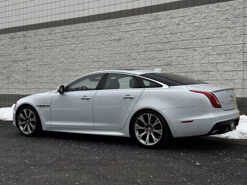 2019 Jaguar XJ XJ R-Sport Willow Grove PA
