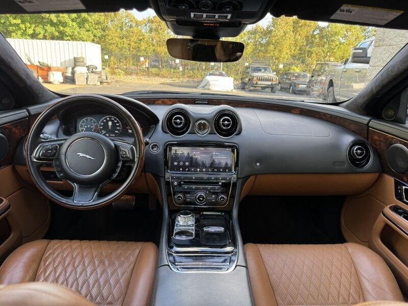 2019 Jaguar XJ XJ50 V6 Willow Grove PA