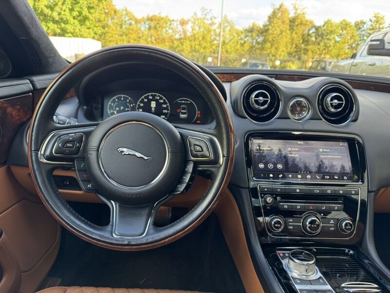 2019 Jaguar XJ XJ50 V6 Willow Grove PA