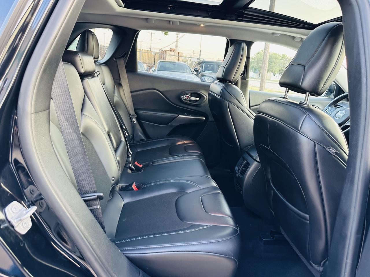 2019 Jeep Grand Cherokee Latitude Plus Dallas TX