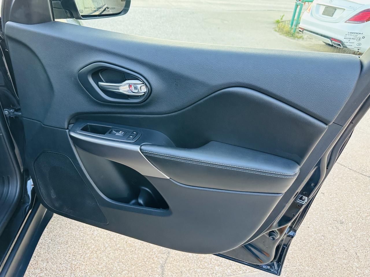 2019 Jeep Grand Cherokee Latitude Plus Dallas TX