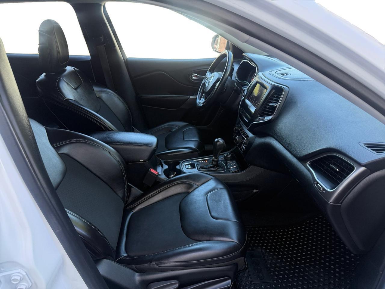 2019 Jeep CHEROKEE Latitude Plus Salt Lake City UT
