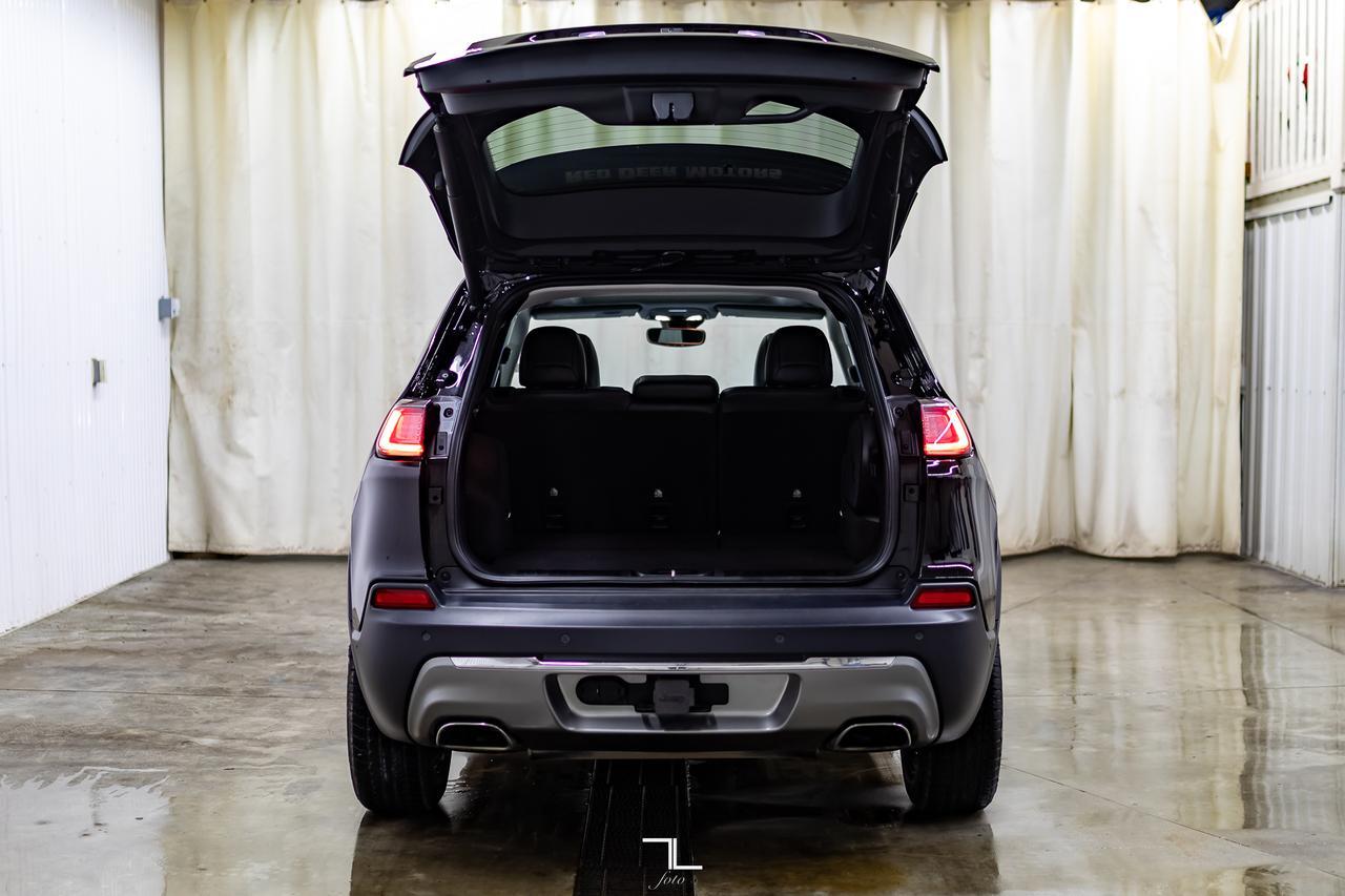 2019 Jeep Cherokee 4X4 Limited Leather Roof Nav Red Deer AB