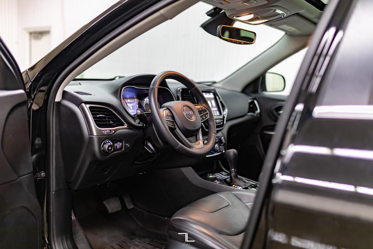 2019 Jeep Cherokee 4X4 Limited Leather Roof Nav Red Deer AB