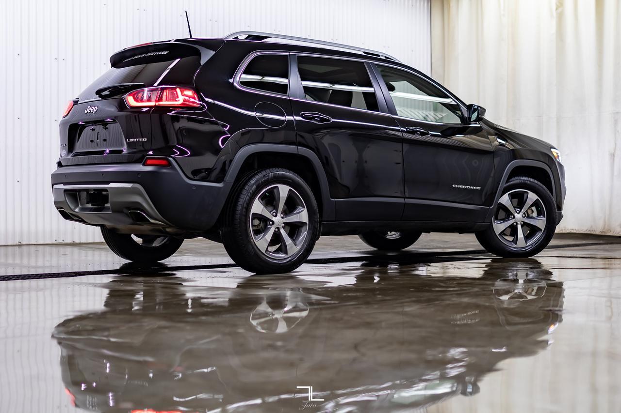 2019 Jeep Cherokee 4X4 Limited Leather Roof Nav Red Deer AB