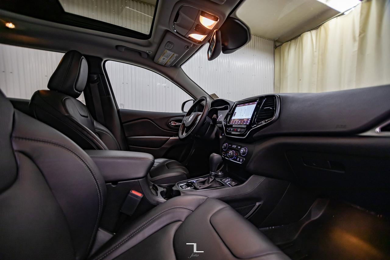 2019 Jeep Cherokee 4X4 Limited Leather Roof Nav Red Deer AB