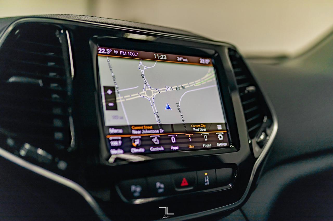 2019 Jeep Cherokee 4X4 Limited Leather Roof Nav Red Deer AB