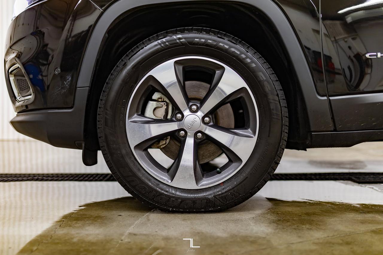 2019 Jeep Cherokee 4X4 Limited Leather Roof Nav Red Deer AB