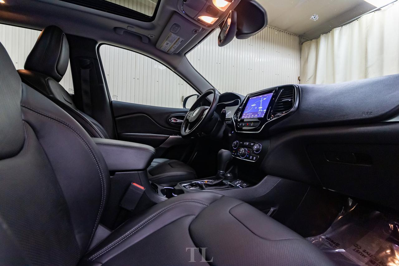 2019 Jeep Cherokee 4x4 Limited Leather Roof Nav BCam Red Deer AB