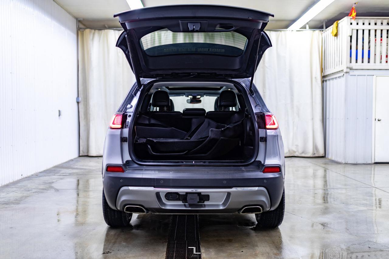 2019 Jeep Cherokee 4x4 Limited Leather Roof Nav BCam Red Deer AB