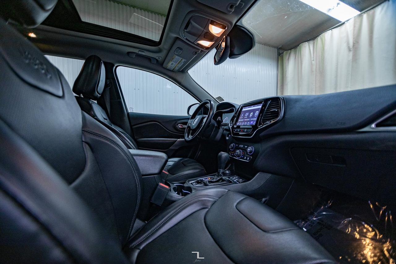 2019 Jeep Cherokee 4x4 Limited Leather Roof Nav BCam Red Deer AB