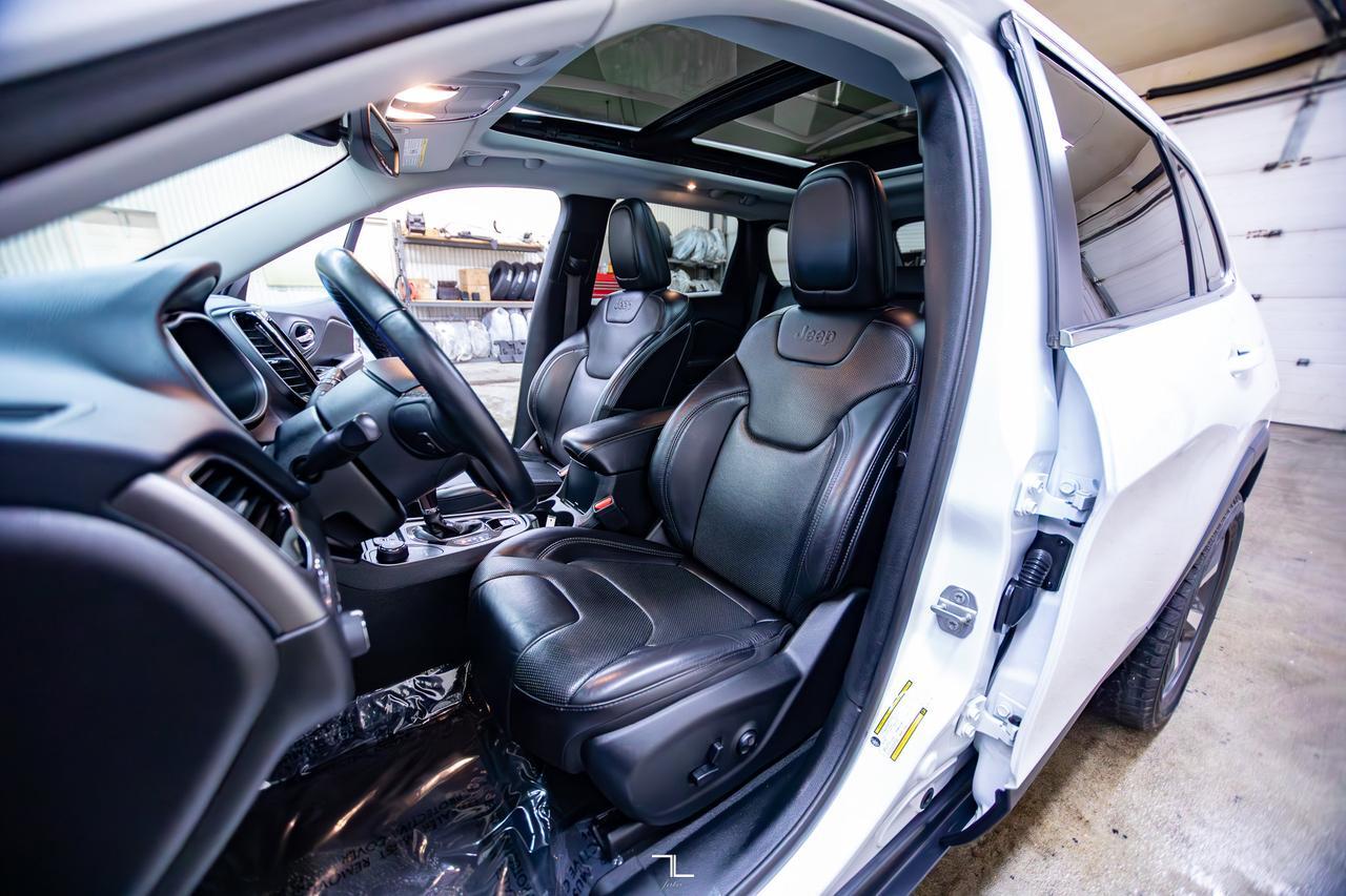 2019 Jeep Cherokee 4x4 Limited Leather Roof Nav BCam Red Deer AB