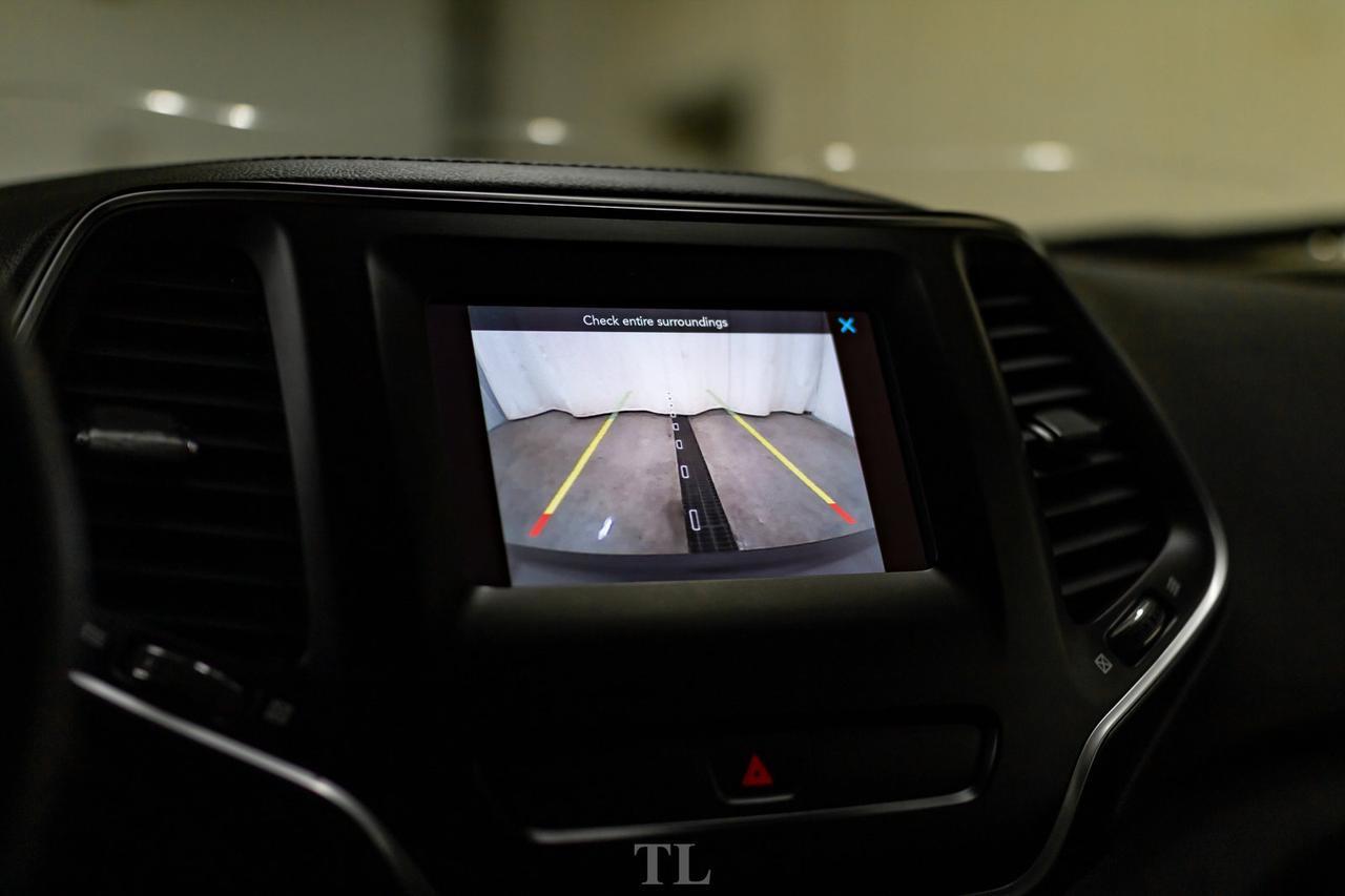 2019 Jeep Cherokee 4x4 North BCam Hseat Red Deer AB