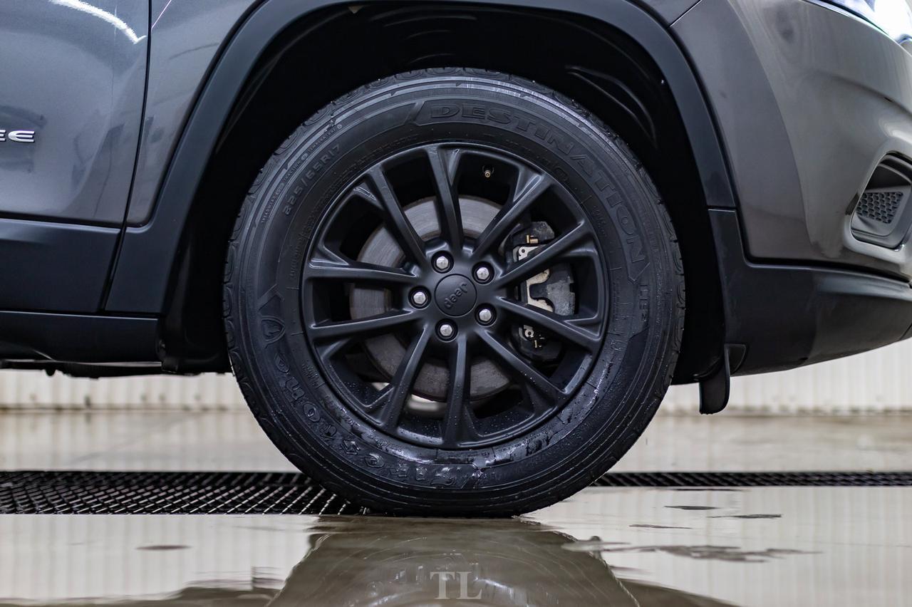 2019 Jeep Cherokee 4x4 North BCam Hseat Red Deer AB