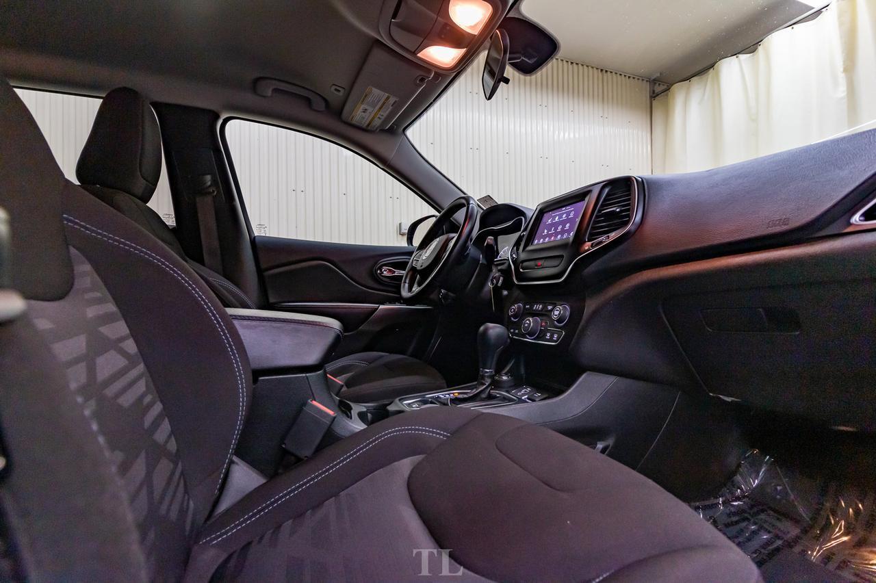 2019 Jeep Cherokee 4x4 North BCam Hseat Red Deer AB