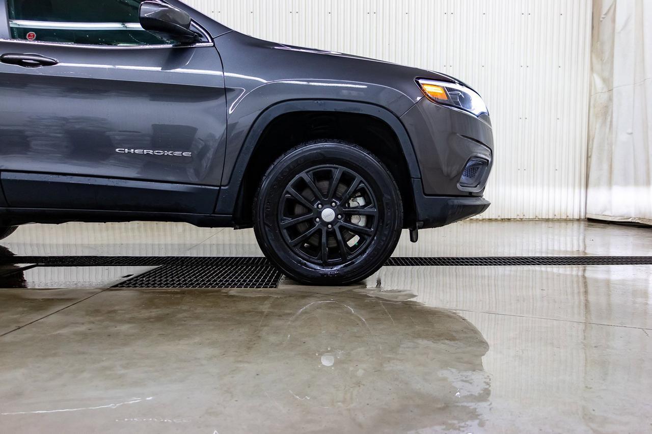 2019 Jeep Cherokee 4x4 North BCam Red Deer AB