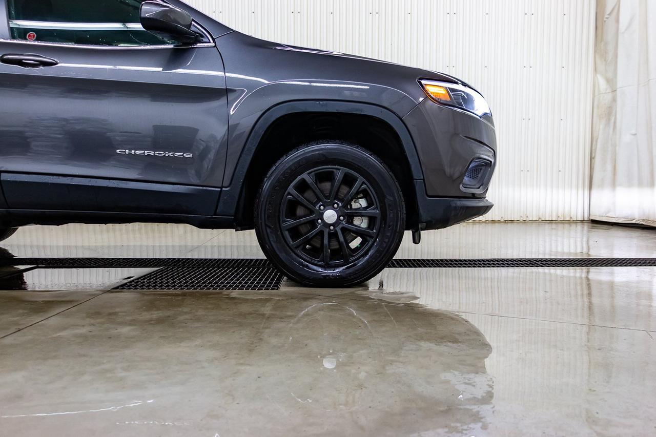2019 Jeep Cherokee 4x4 North BCam Red Deer AB