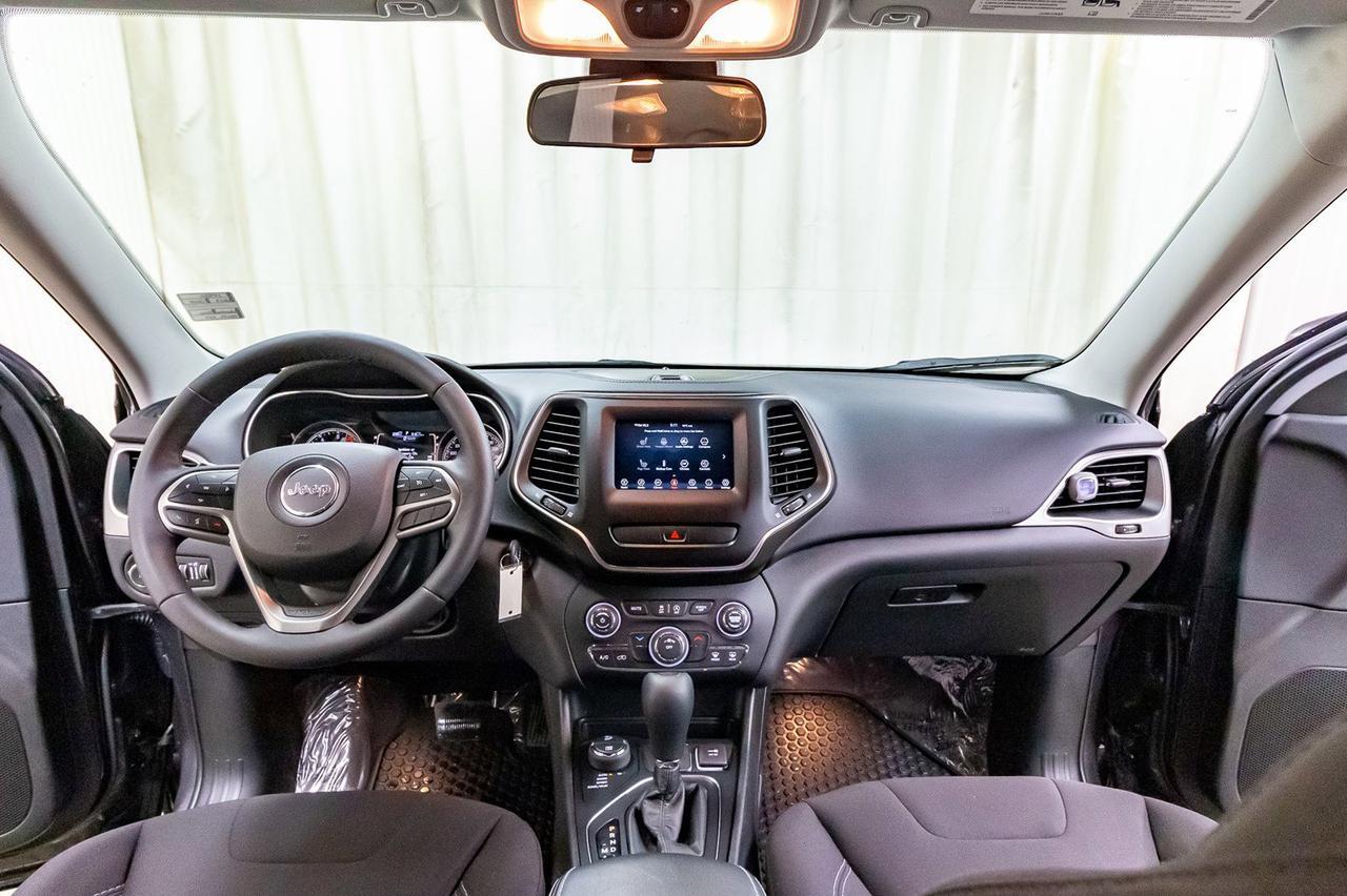 2019 Jeep Cherokee 4x4 North BCam Red Deer AB