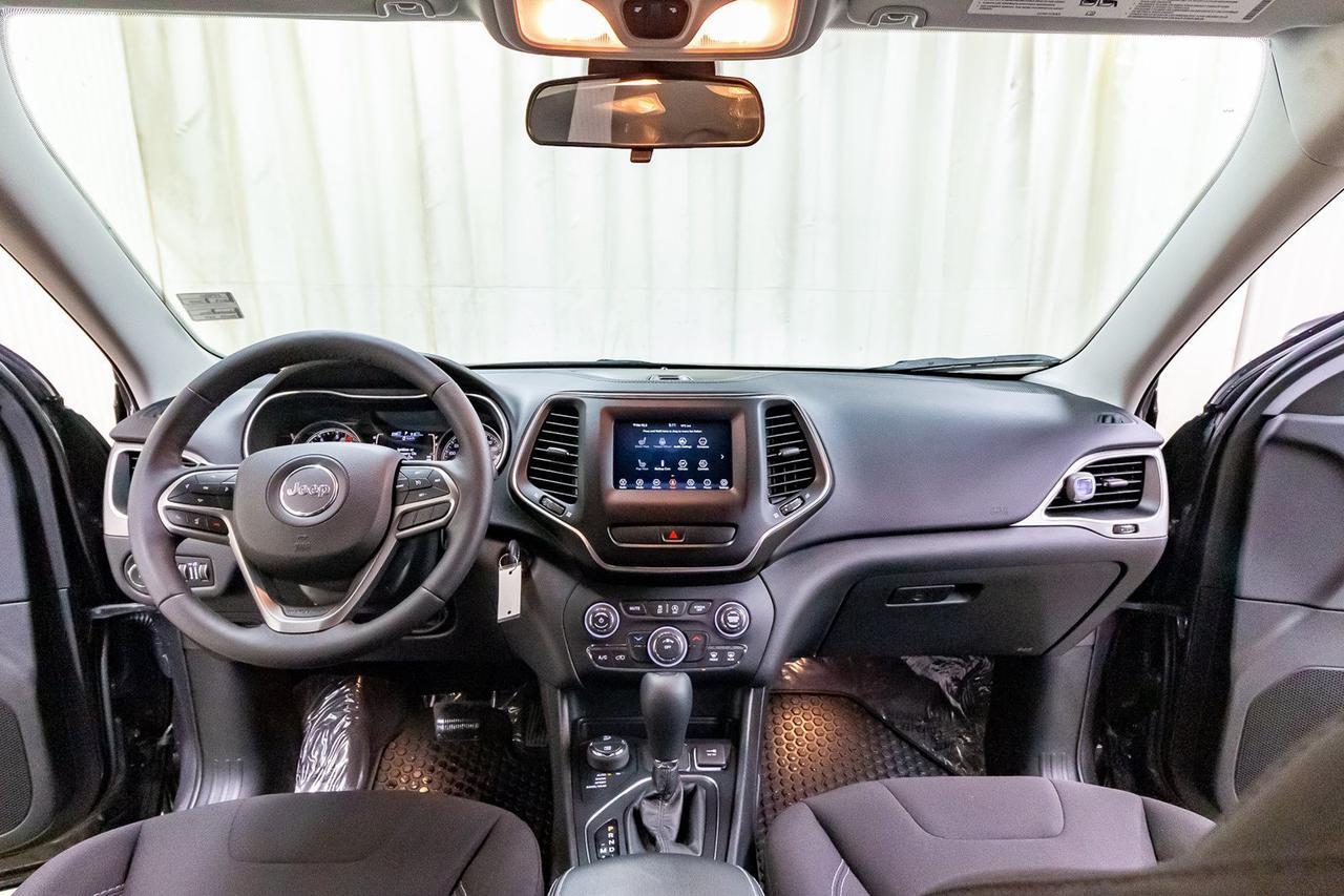 2019 Jeep Cherokee 4x4 North BCam Red Deer AB