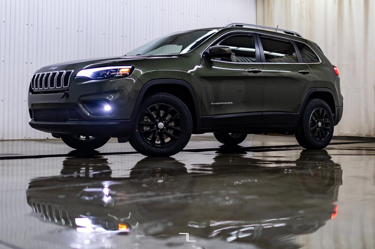 2019 Jeep Cherokee 4x4 North BCam Red Deer AB