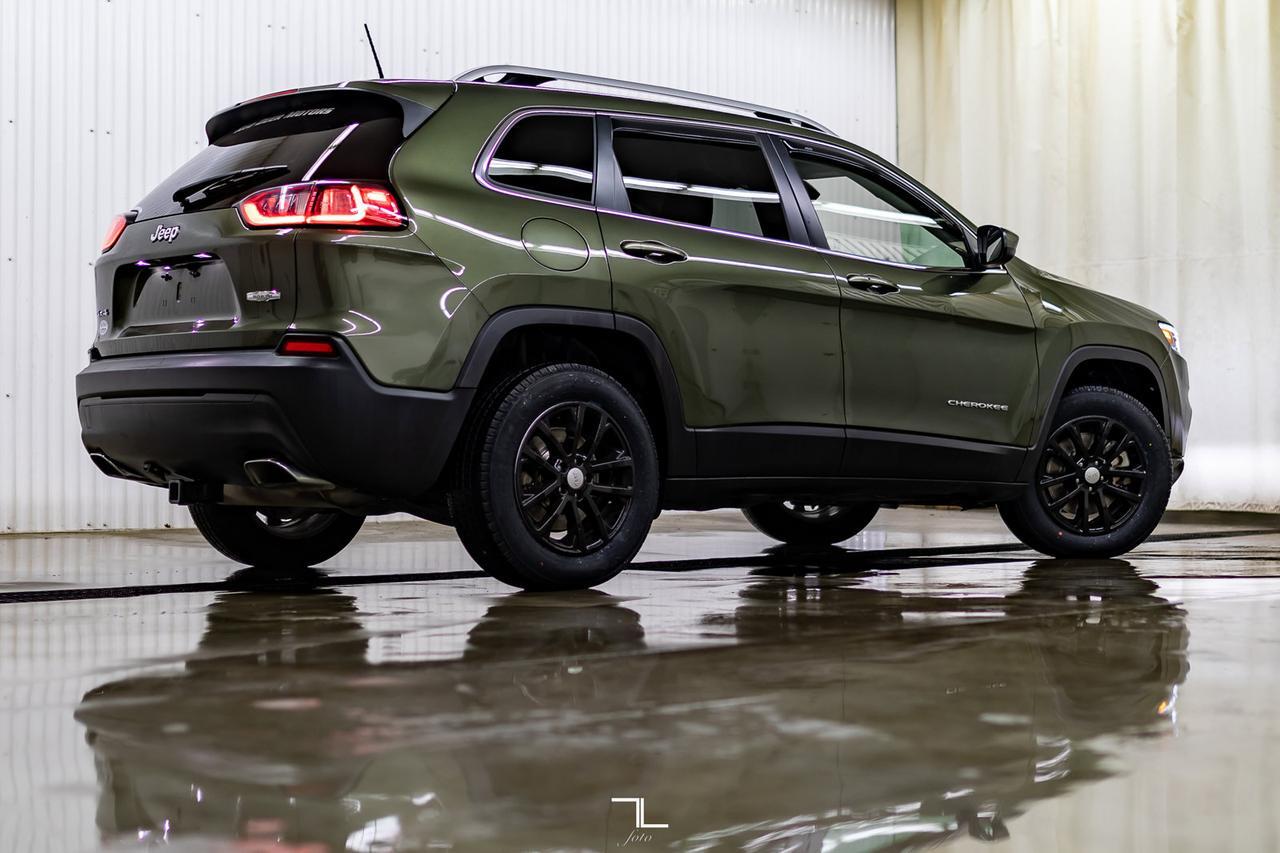 2019 Jeep Cherokee 4x4 North BCam Red Deer AB