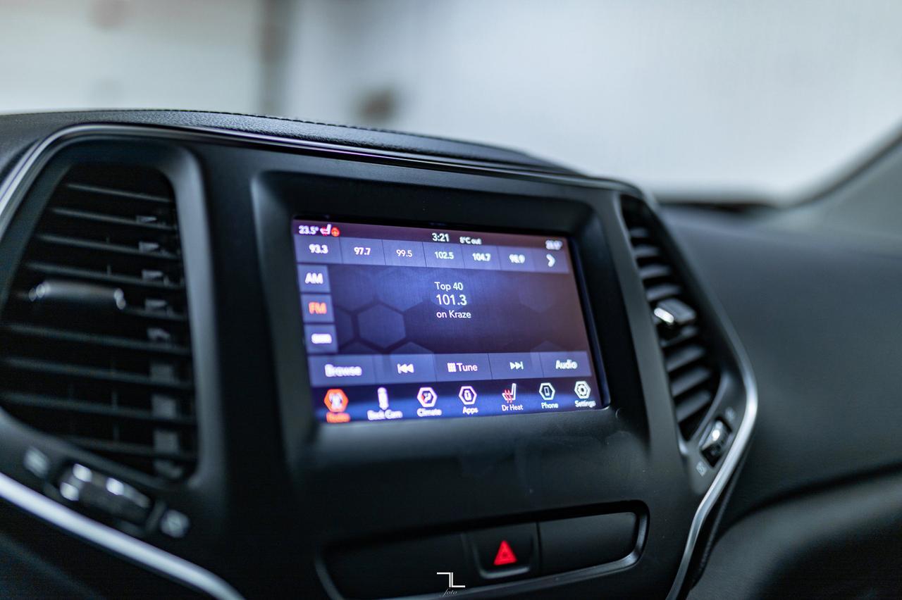 2019 Jeep Cherokee 4x4 North BCam Red Deer AB