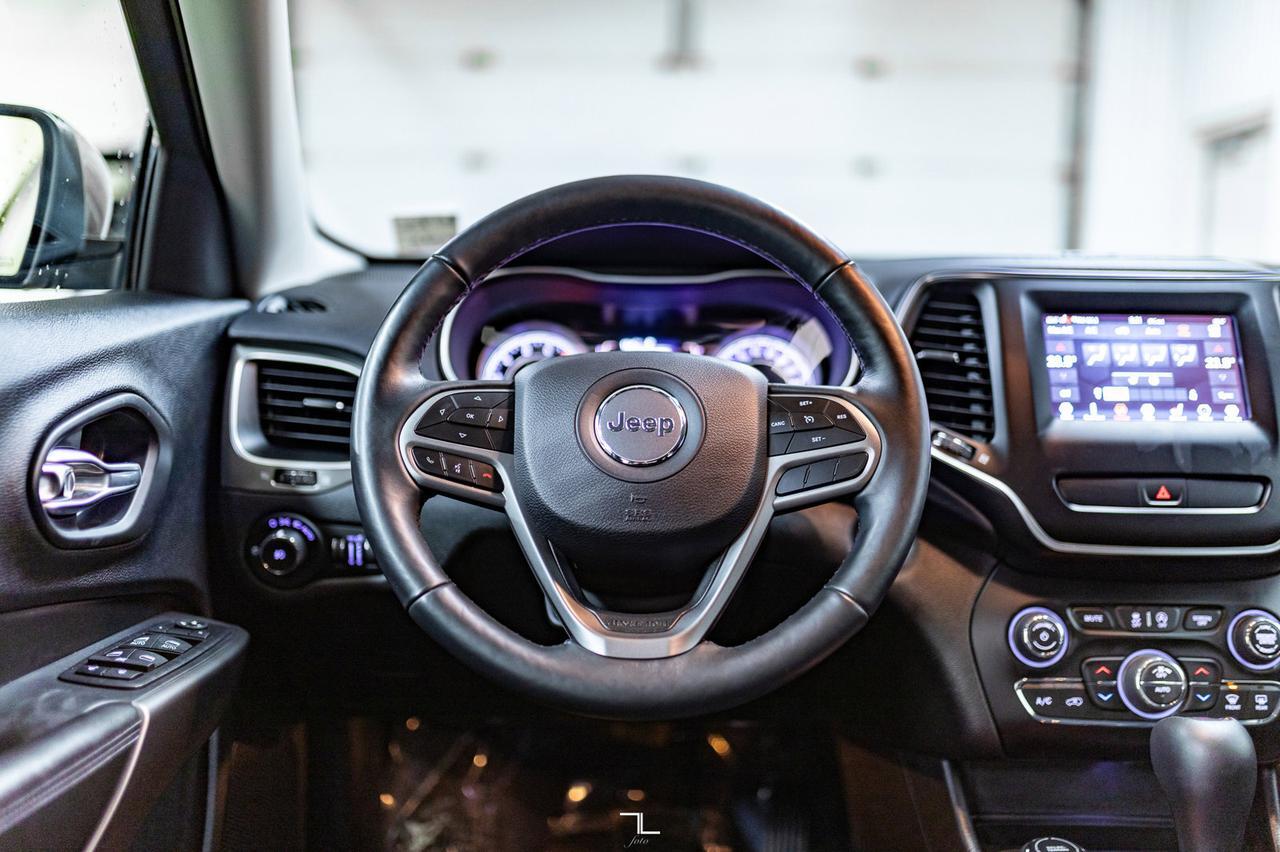 2019 Jeep Cherokee 4x4 North BCam Red Deer AB