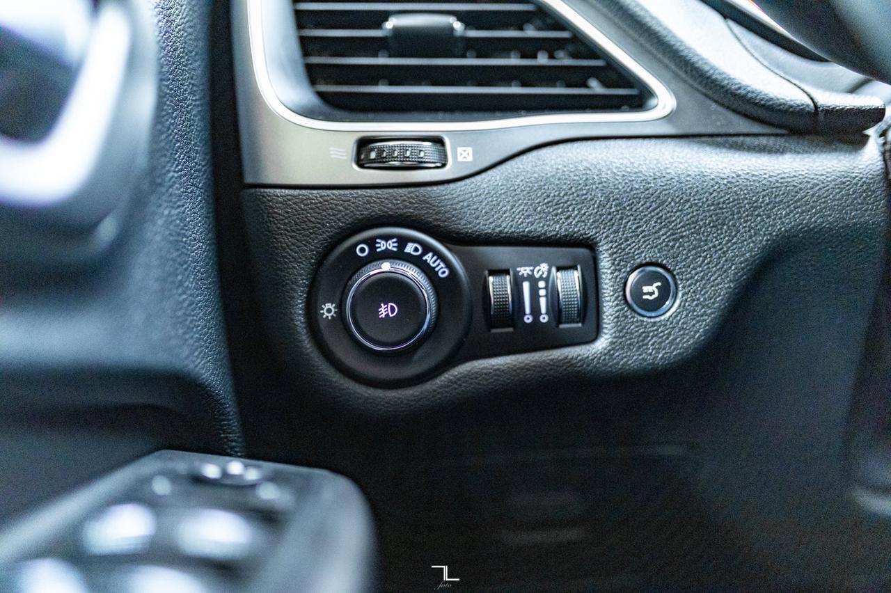 2019 Jeep Cherokee 4x4 North BCam Red Deer AB