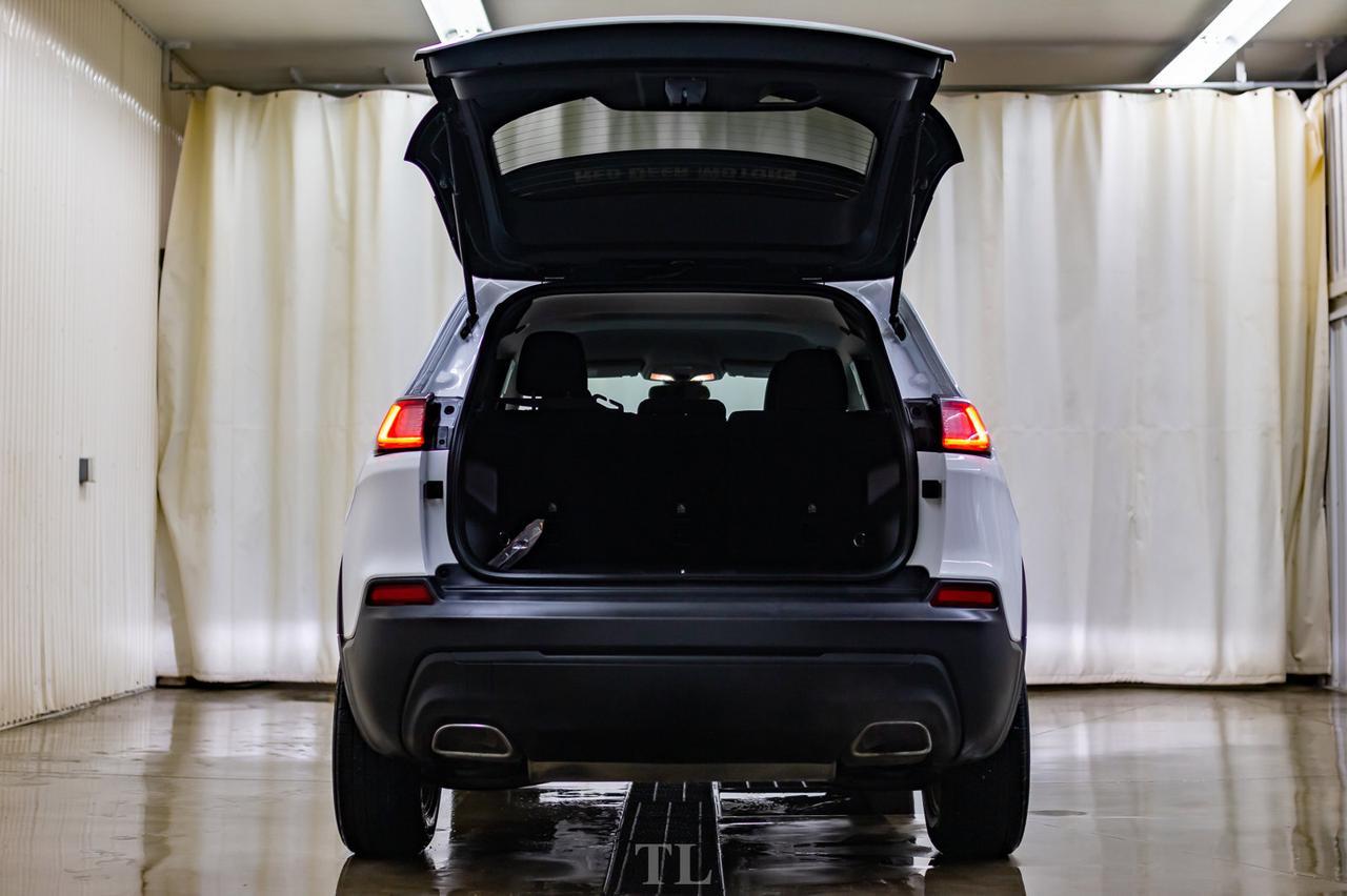 2019 Jeep Cherokee 4x4 North BCam Red Deer AB