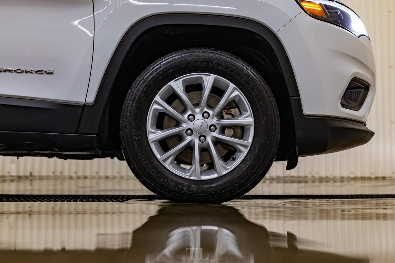 2019 Jeep Cherokee 4x4 North BCam Red Deer AB