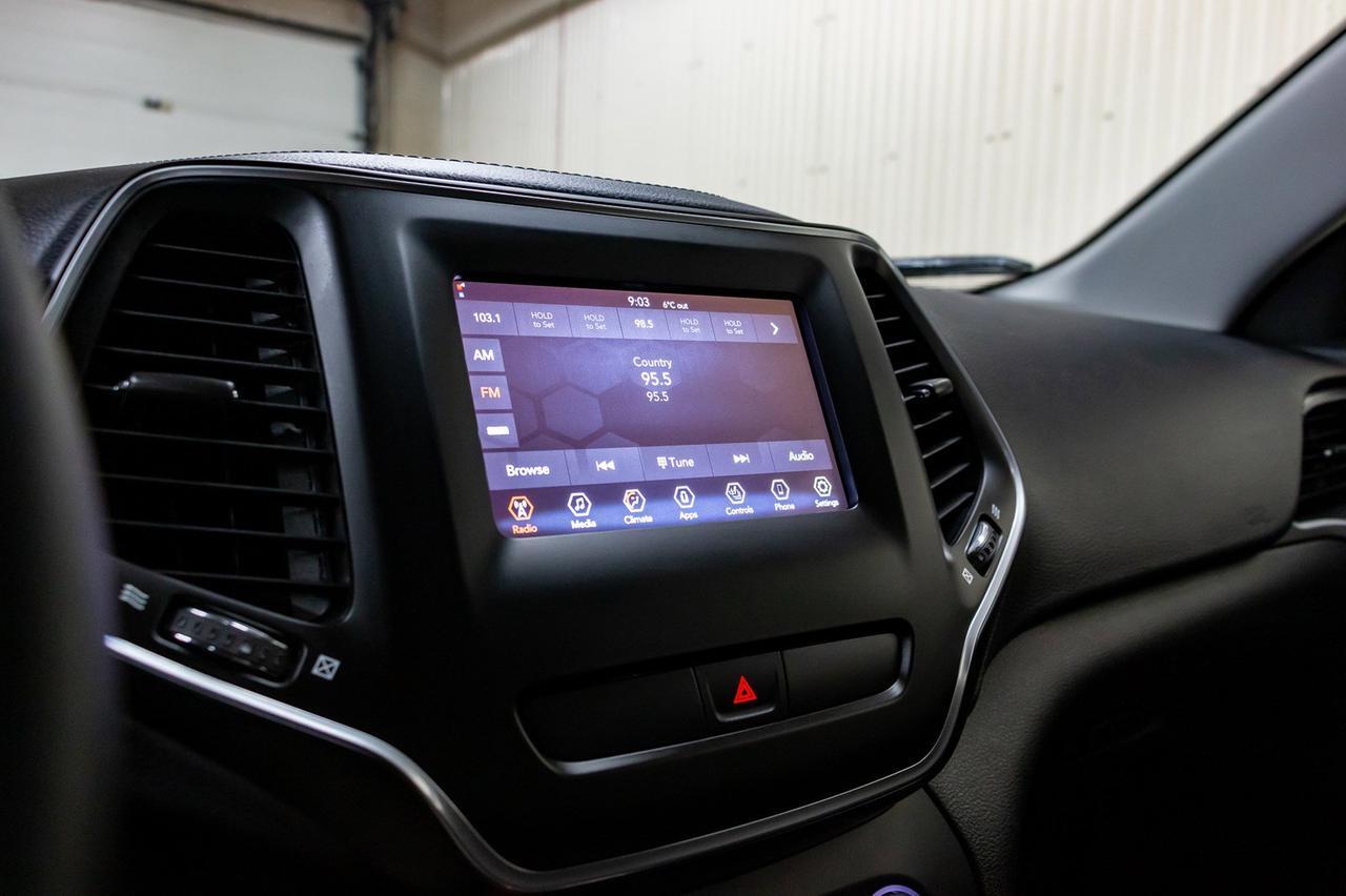 2019 Jeep Cherokee 4x4 Sport BCam Red Deer AB