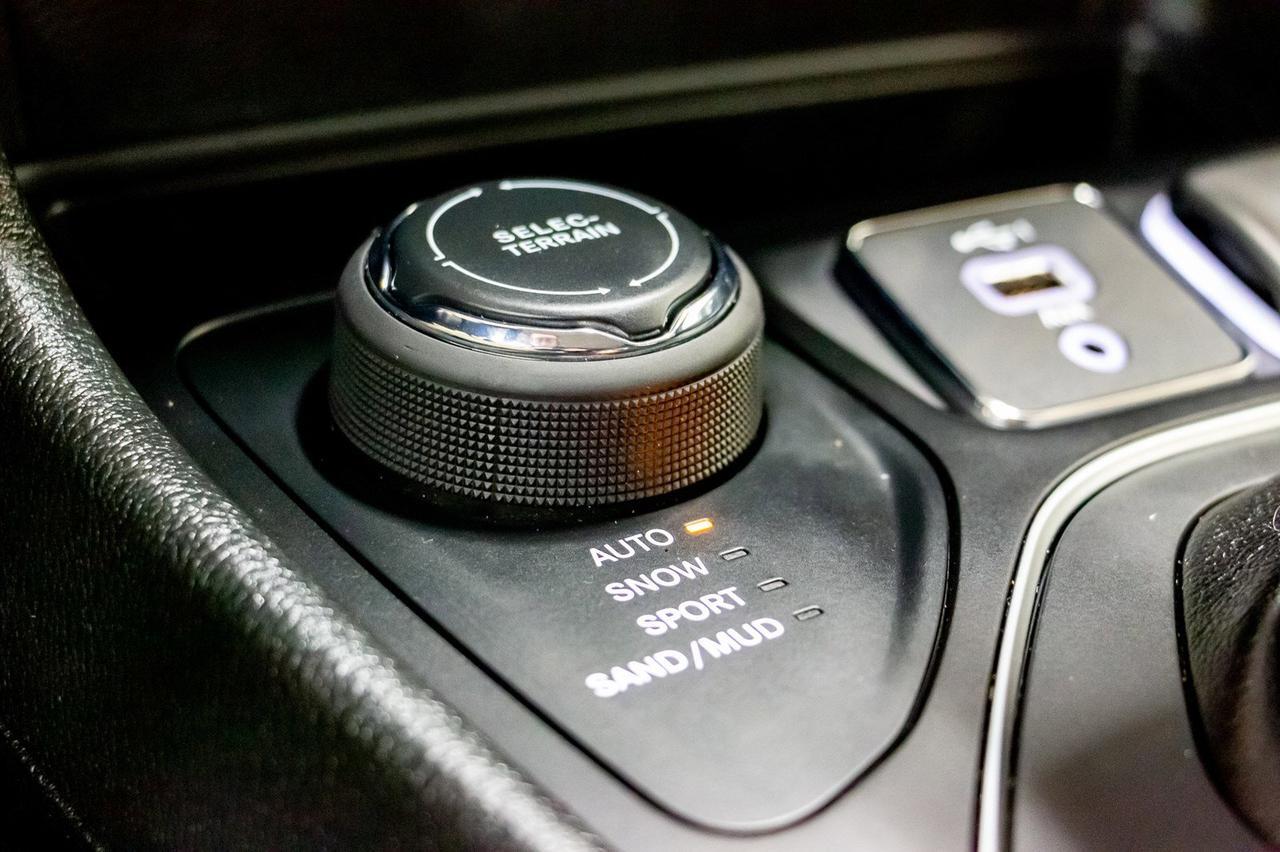 2019 Jeep Cherokee 4x4 Sport BCam Red Deer AB