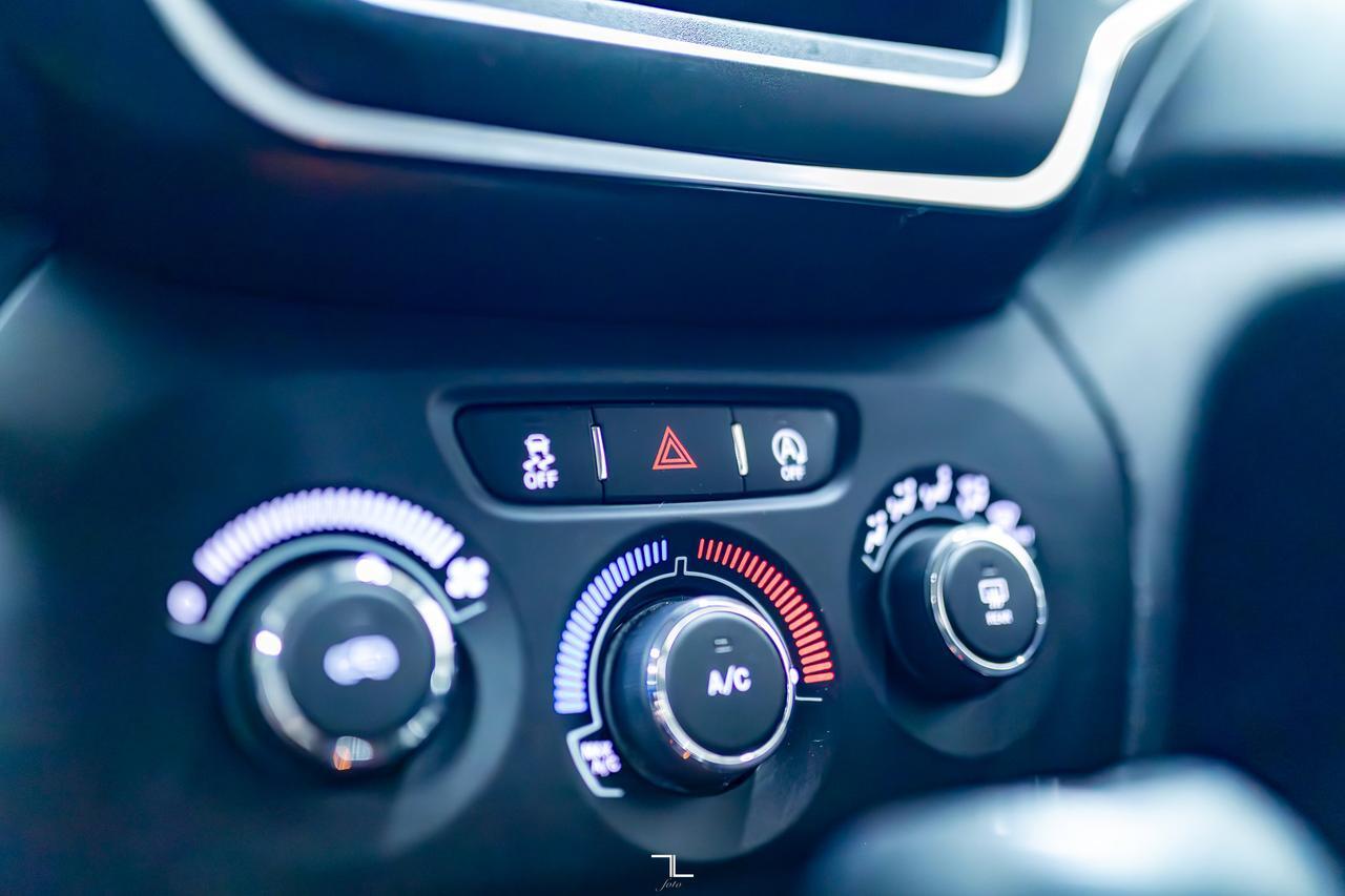 2019 Jeep Cherokee 4x4 Sport BCam Red Deer AB