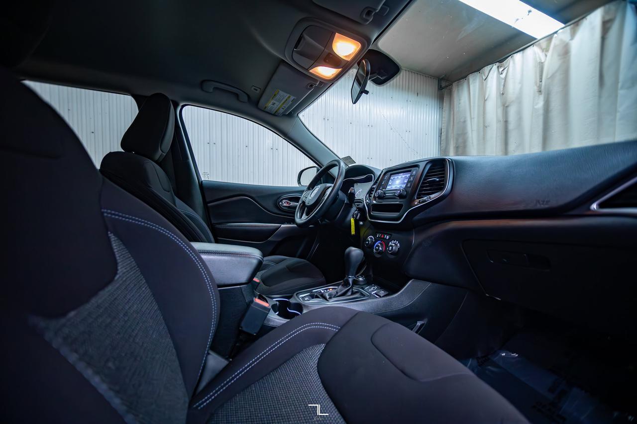 2019 Jeep Cherokee 4x4 Sport BCam Red Deer AB