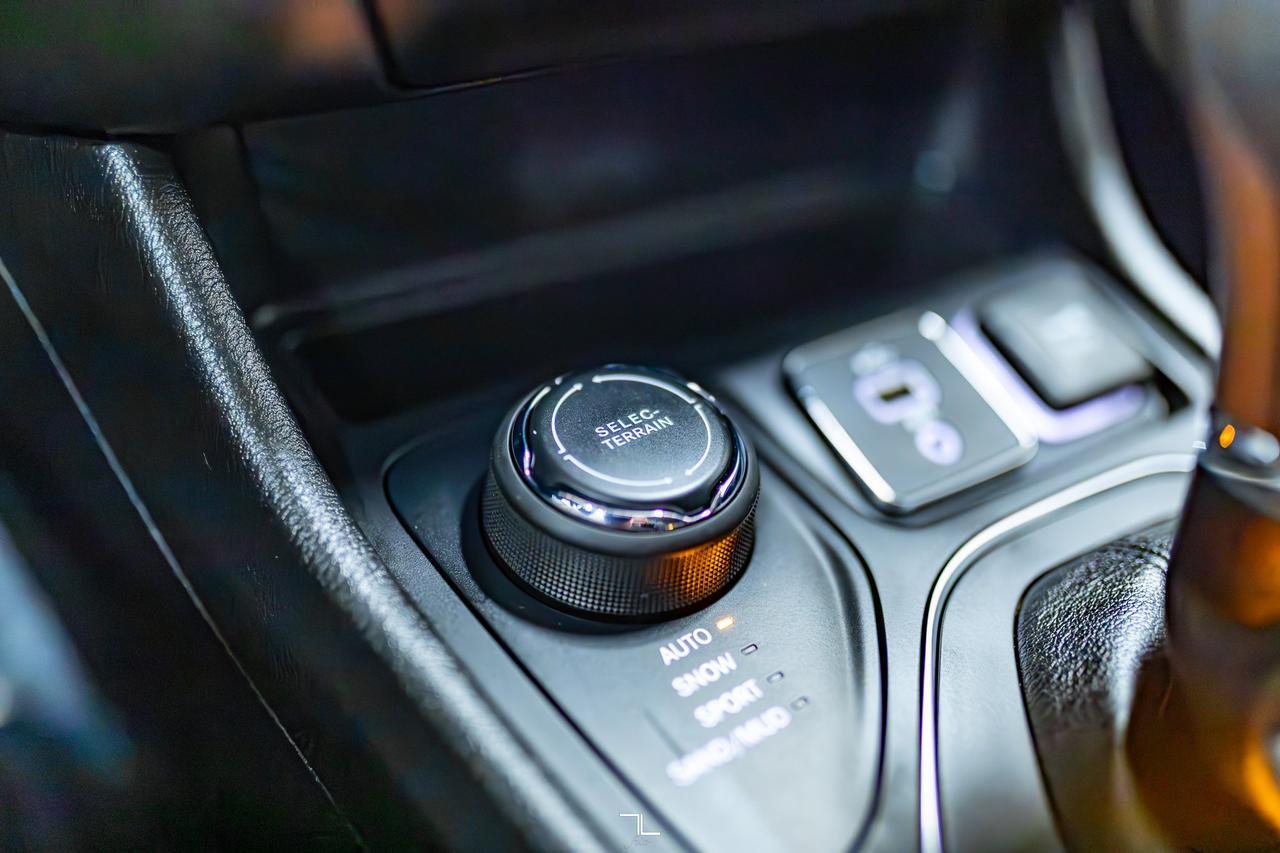 2019 Jeep Cherokee 4x4 Sport BCam Red Deer AB