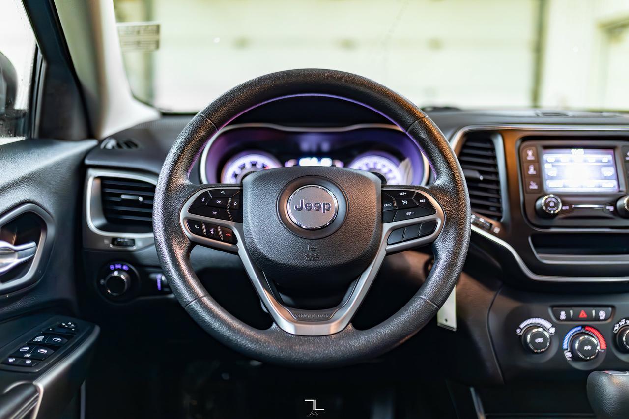 2019 Jeep Cherokee 4x4 Sport BCam Red Deer AB