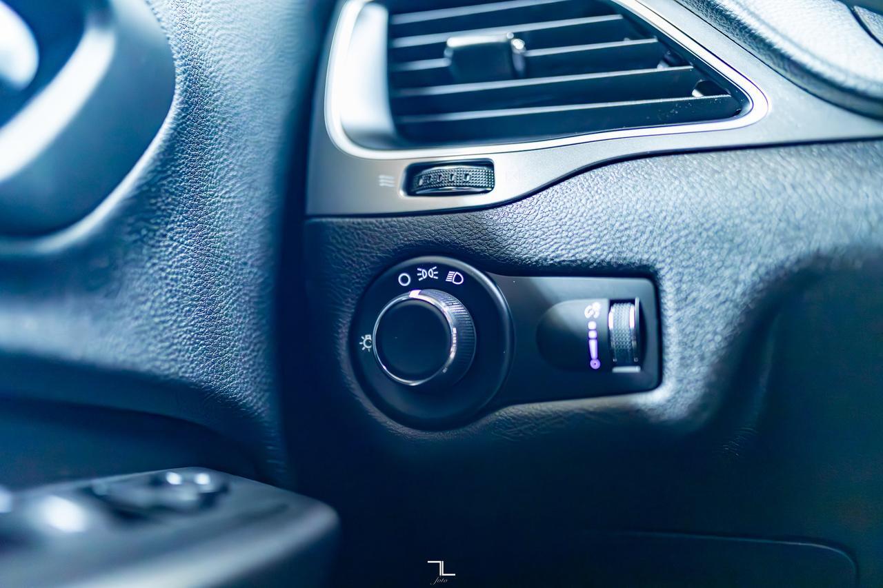 2019 Jeep Cherokee 4x4 Sport BCam Red Deer AB