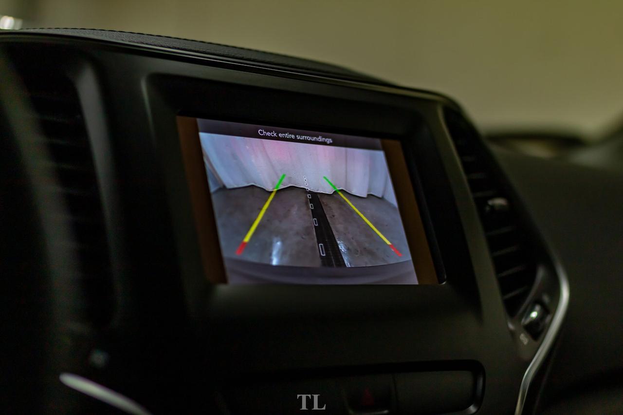 2019 Jeep Cherokee 4x4 Sport BCam Red Deer AB